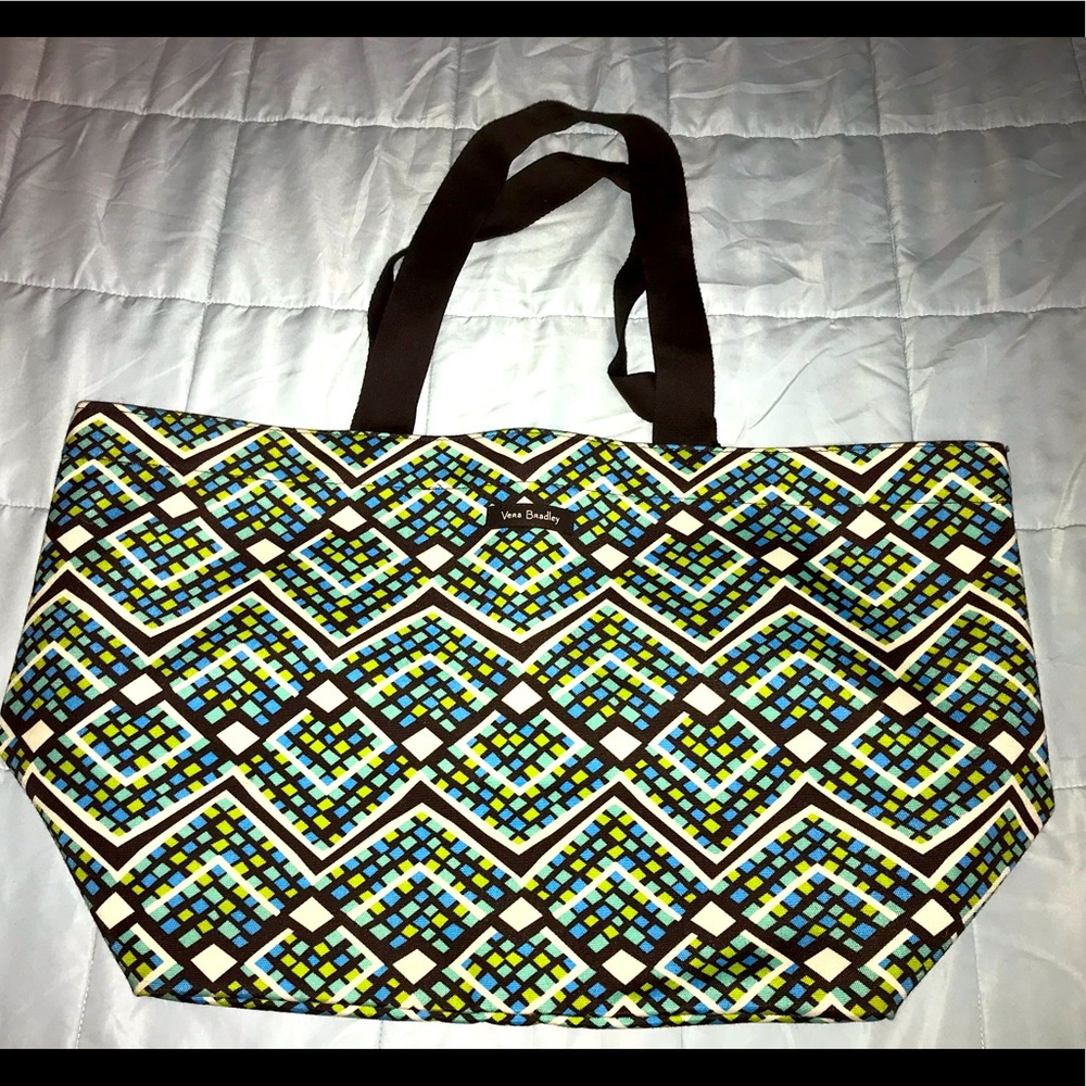 Vera Bradley drawstring family tote